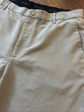 Bonobos Classic Chinos Shorts 7” in Gray